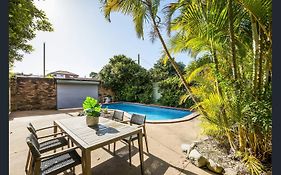 Ground Level Apartment With Pool